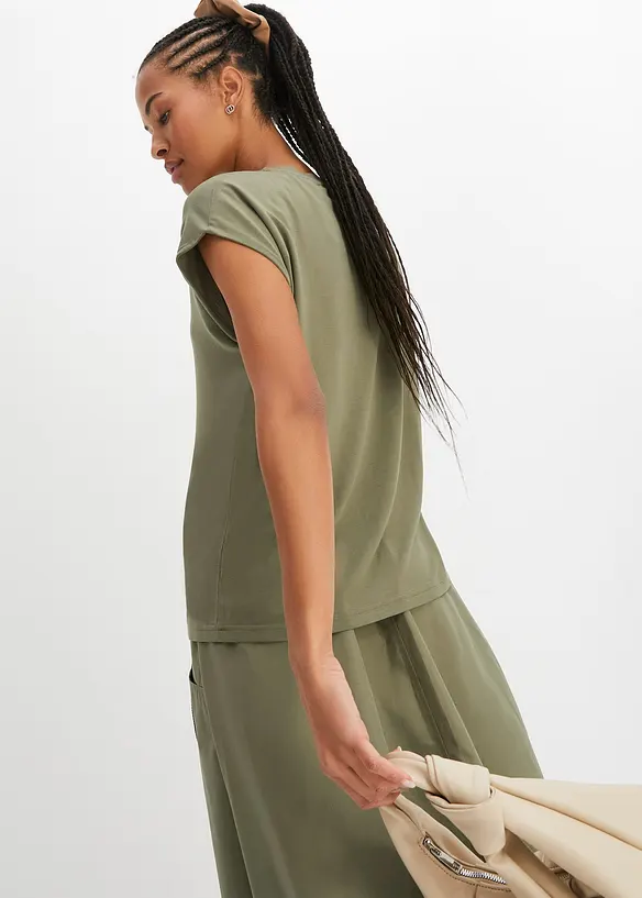Oversized-T-Shirt aus softer Viskose in grün von hinten (im Anschnitt) - bonprix Oversized-T-Shirt aus softer Viskose in grün von hinten (im Anschnitt) - bonprix