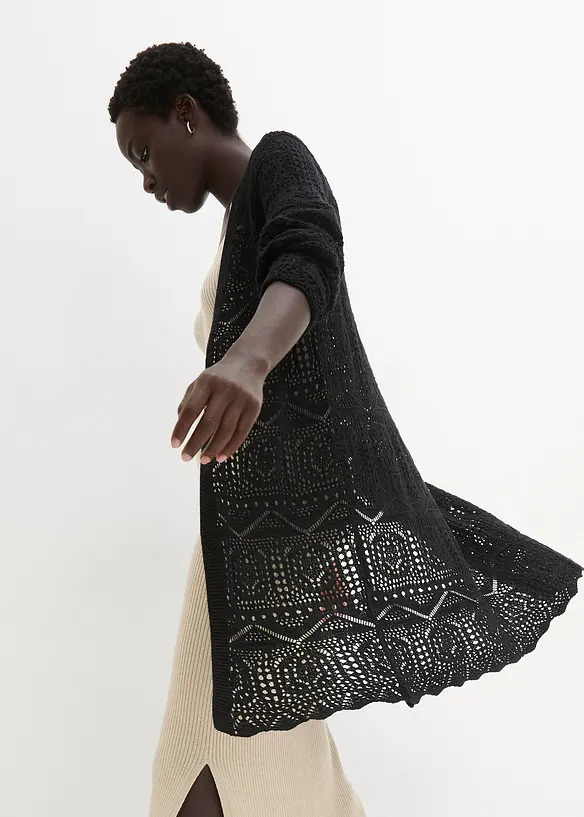 Ajour Longstrickjacke in schwarz von vorne (im Anschnitt) - bonprix