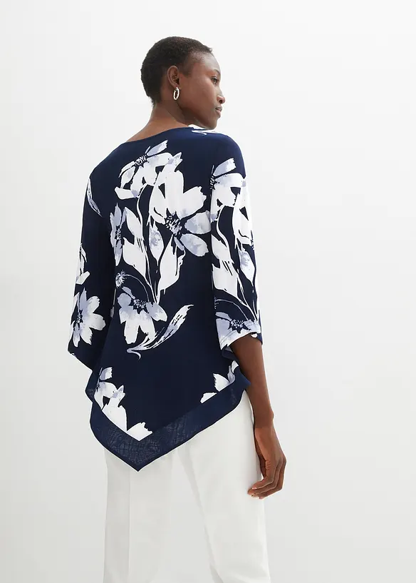 Shirt-Tunika mit floralem Muster in blau von hinten (im Anschnitt) - bonprix