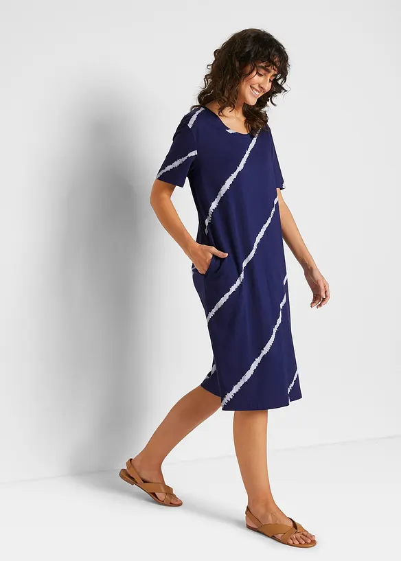 Jerseykleid aus Bio-Baumwolle in blau von vorne (Totalaufnahme) - bonprix