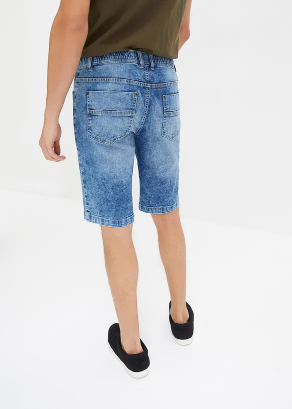 Leichte Schlupf-Jeans-Bermuda mit Dehnbund in Slim-Fit in blau von hinten - bonprix