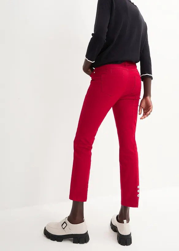 Stretchhose aus Baumwolle in rot von hinten - bonprix