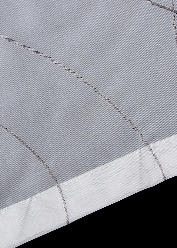 Transparentes Raffrollo mit Stickerei in weiß Detailaufnahme vom Material - bonprix