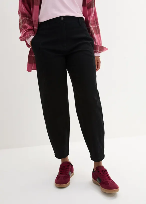 High Waist Barrel-Twillhose aus elastischem Baumwoll-Mix in schwarz von vorne - bonprix High Waist Barrel-Twillhose aus elastischem Baumwoll-Mix in schwarz von vorne - bonprix