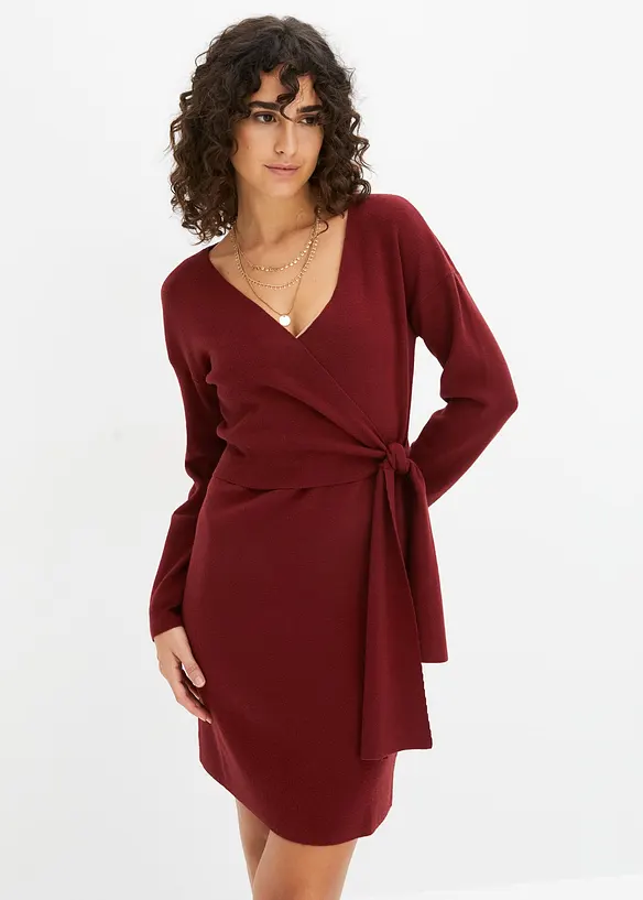 Strickkleid aus Viskose-Mix in rot von vorne (Totalaufnahme) - bonprix Strickkleid aus Viskose-Mix in rot von vorne (Totalaufnahme) - bonprix