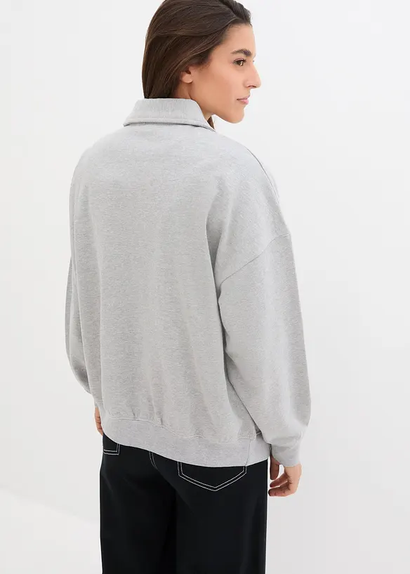 Oversize-Sweatshirt mit V-Ausschnitt und Polokragen in grau von hinten (im Anschnitt) - bonprix Oversize-Sweatshirt mit V-Ausschnitt und Polokragen in grau von hinten (im Anschnitt) - bonprix