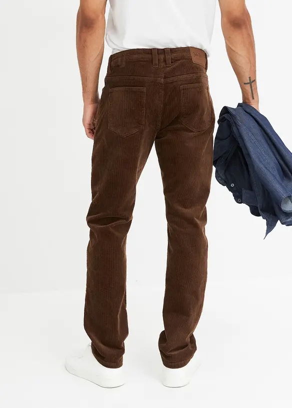 Regular-Fit Cordhose mit Komfortschnitt, Straight in braun von hinten - bonprix