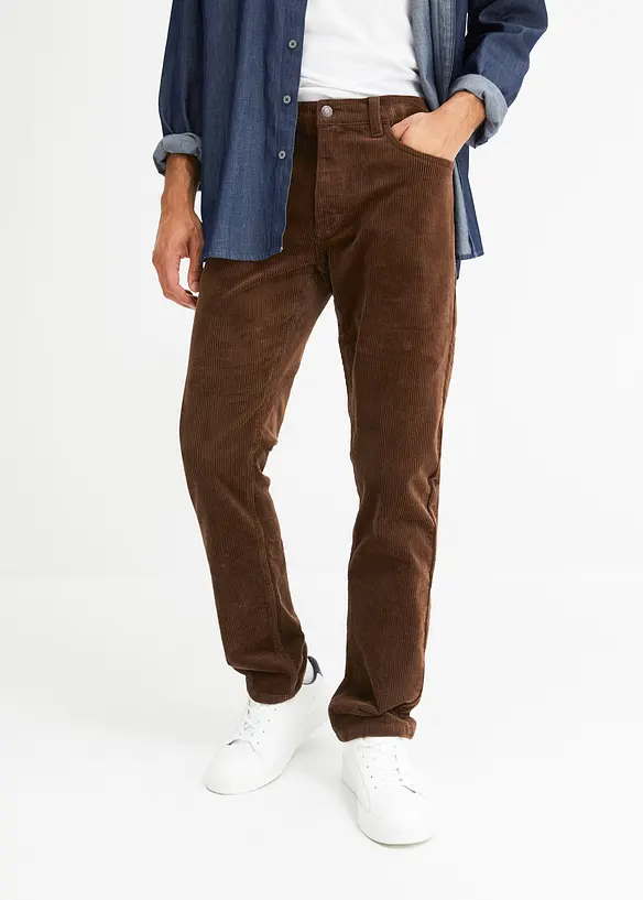 Regular-Fit Cordhose mit Komfortschnitt, Straight in braun von vorne - bonprix
