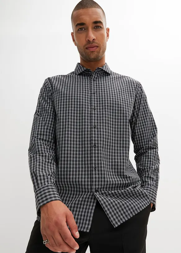 Business-Hemd aus Bio-Baumwoll-Popeline in Regular Fit in schwarz von vorne (im Anschnitt) - bonprix