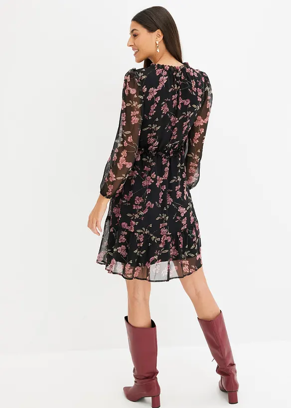 Chiffonkleid in schwarz von hinten (Totalaufnahme) - bonprix