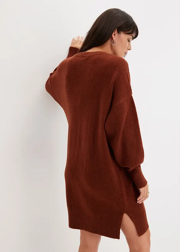 Oversize-Strickkleid in braun von hinten (Totalaufnahme) - bonprix