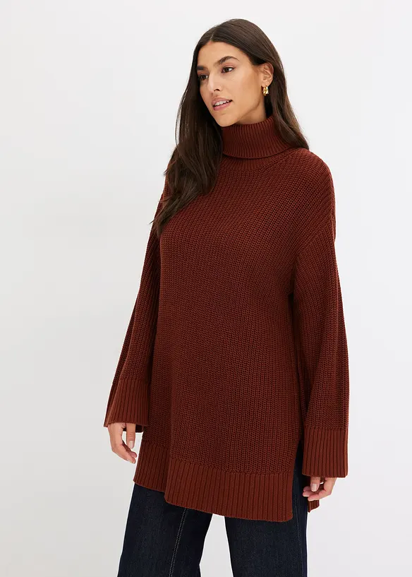 Oversize-Rollkragenpullover aus Baumwoll-Mix in braun von vorne (im Anschnitt) - bonprix