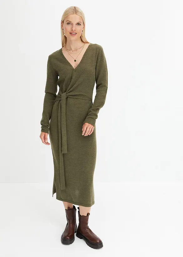 Midi-Strickkleid in grün von vorne (Totalaufnahme) - bonprix Midi-Strickkleid in grün von vorne (Totalaufnahme) - bonprix