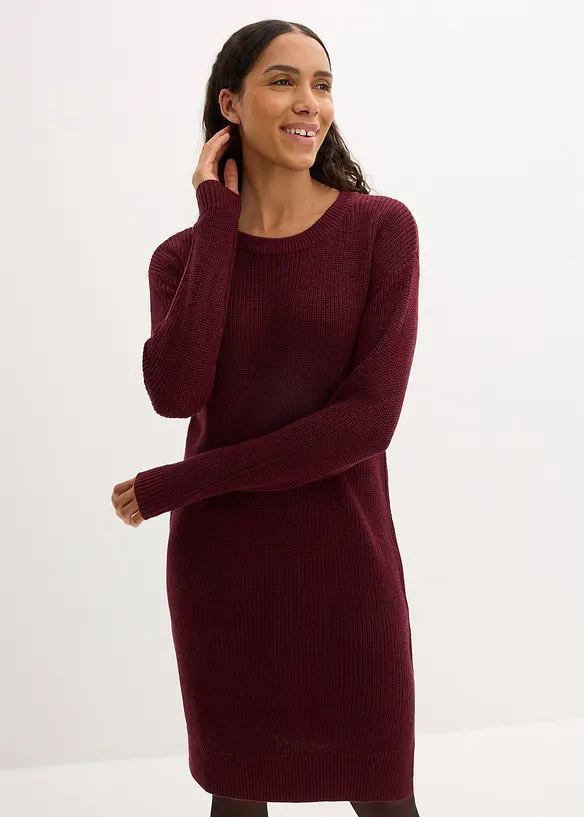 Oversize-Strickkleid aus Rippstrick Baumwoll-Mix in rot von vorne (Totalaufnahme) - bonprix