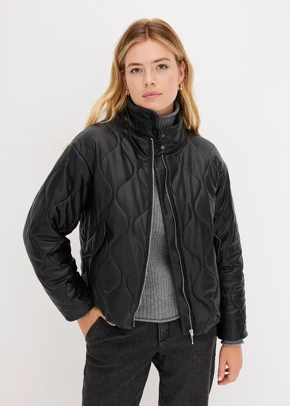 Steppjacke aus Lederimitat in schwarz von vorne (im Anschnitt) - bonprix