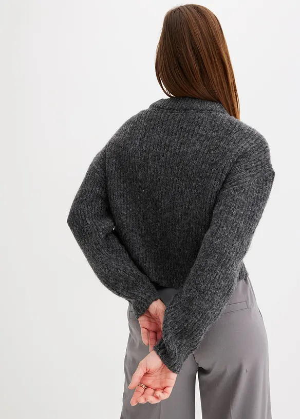 Grobstrick-Pullover aus weichem Woll-Mix in grau von hinten (im Anschnitt) - bonprix