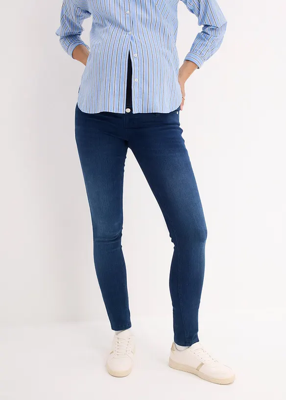 Umstandsjeans mit wärmender Innenseite, Slim-Fit in blau von vorne - bonprix