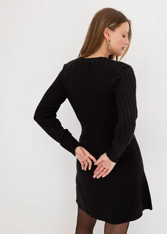 Strickkleid in schwarz von hinten (Totalaufnahme) - bonprix