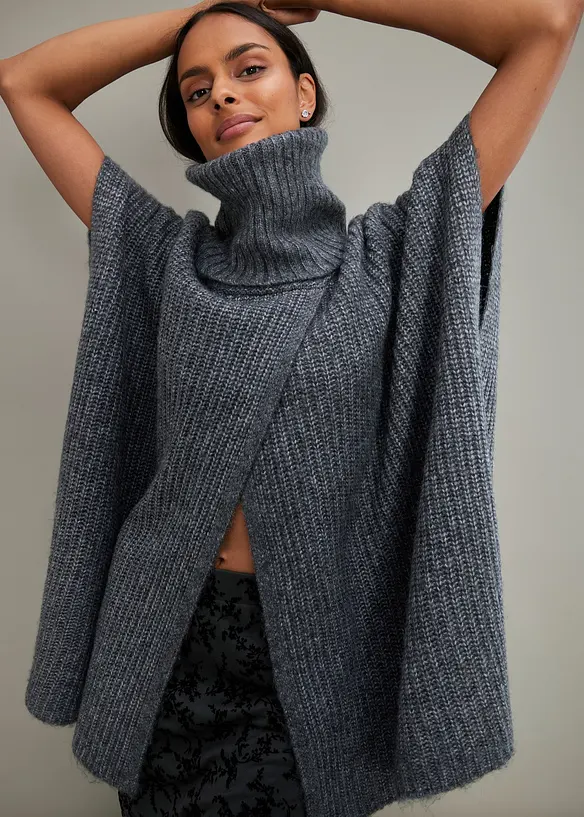 Poncho-Pullover mit Wollanteil in grau von vorne (im Anschnitt) - bonprix
