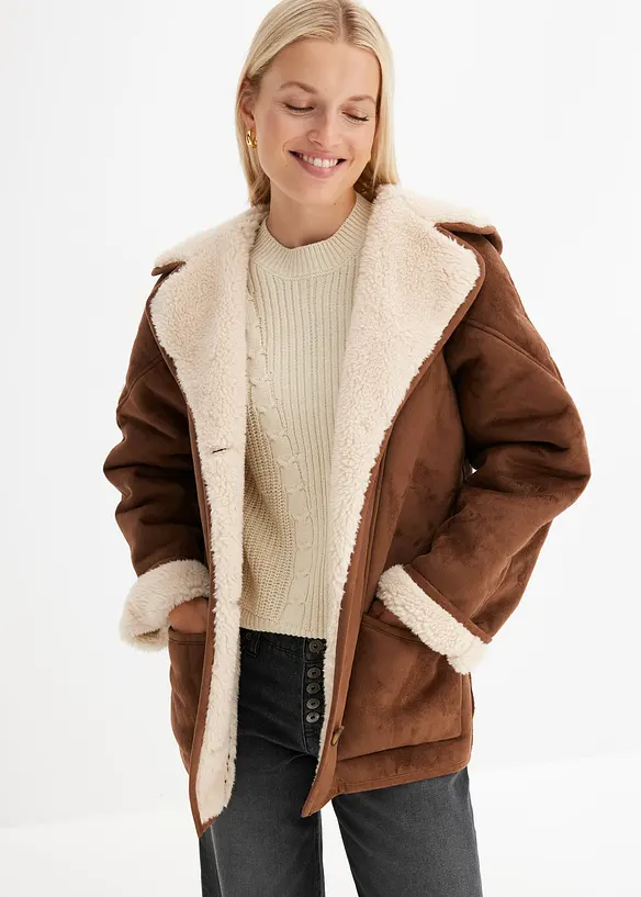 Shearling Jacke mit Kapuze in braun von vorne (im Anschnitt) - bonprix