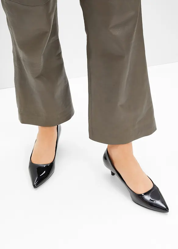 Pumps in Lack-Optik in schwarz - bonprix