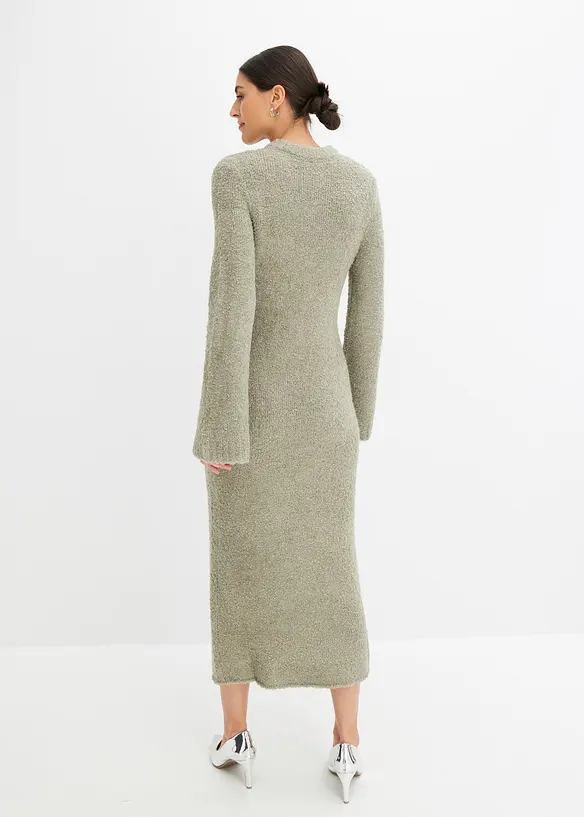 Strickkleid aus Bouclé in grün von hinten (Totalaufnahme) - bonprix