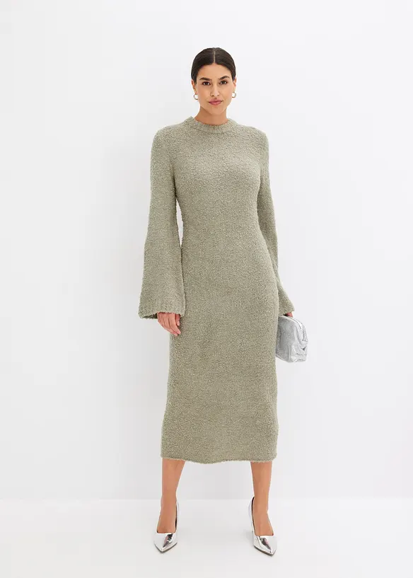 Strickkleid aus Bouclé in grün von vorne (Totalaufnahme) - bonprix