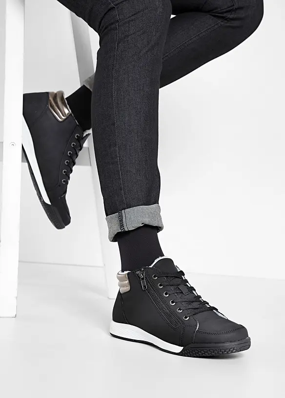 Gefütterter High-Top-Sneaker mit Reißverschluss in schwarz - bonprix