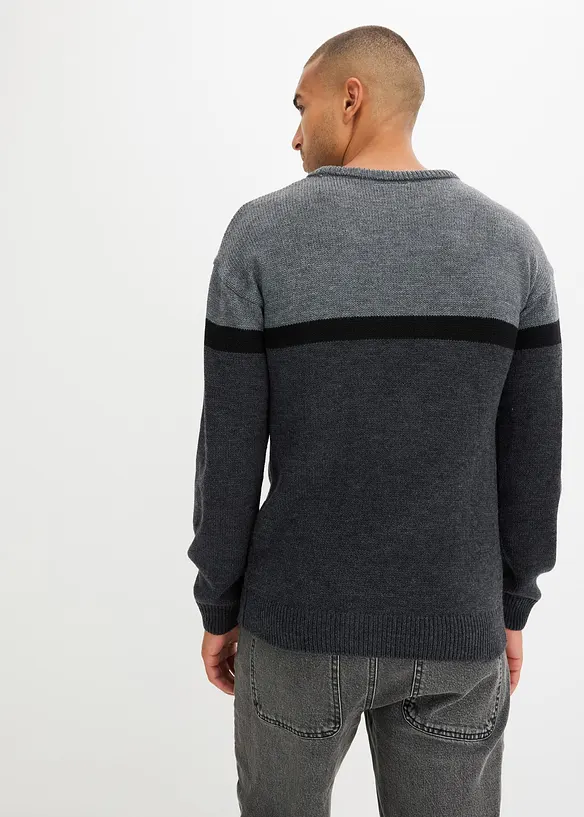 Feinstrickpullover in Regular Fit in grau von hinten (im Anschnitt) - bonprix