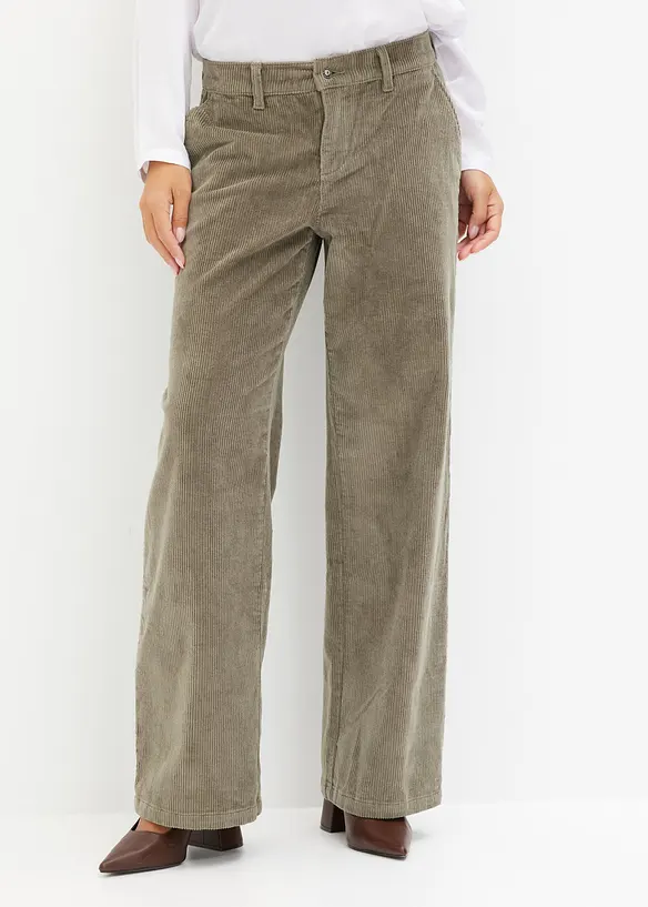 Weite Cordhose aus Baumwoll-Mix in grau von vorne - bonprix