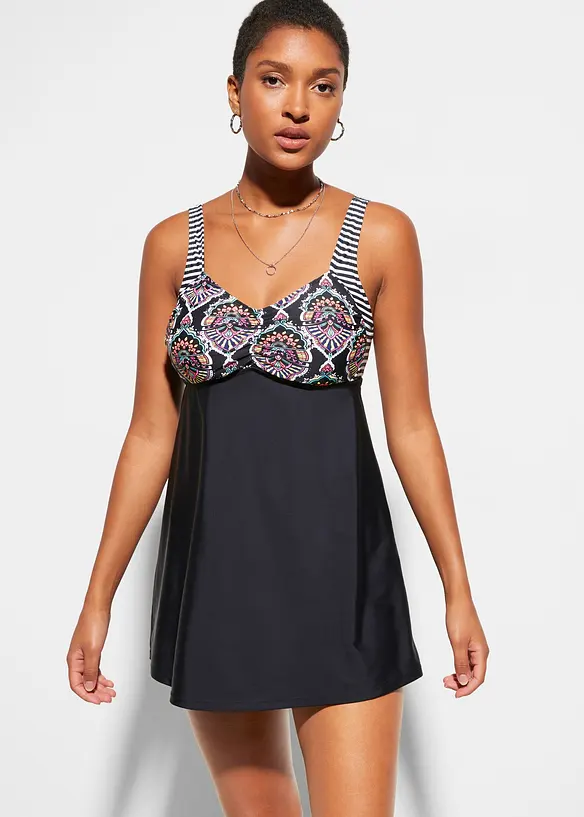 Long-Tankini (2-tlg. Set) mit Highwaist-Bikinihose in schwarz von vorne (Totalaufnahme) - bonprix