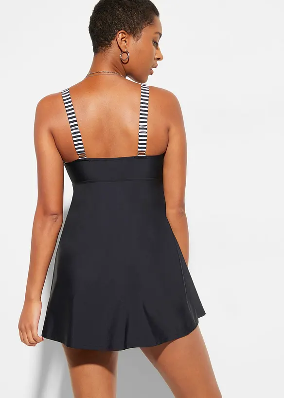 Long-Tankini (2-tlg. Set) mit Highwaist-Bikinihose in schwarz von hinten (Totalaufnahme) - bonprix