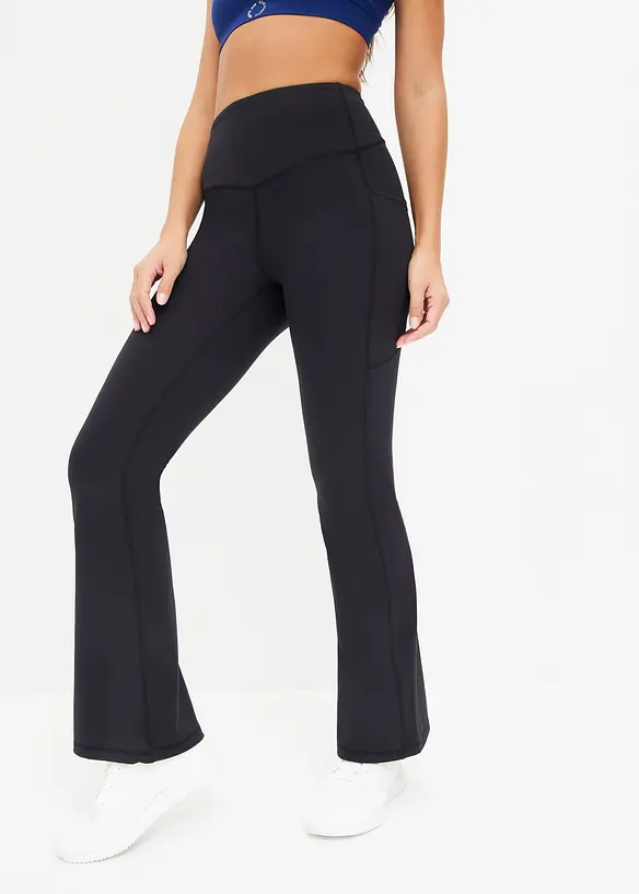Ausgestellte Komfort Sport-Leggings mit Handytasche, schnelltrocknend in schwarz von vorne - bonprix