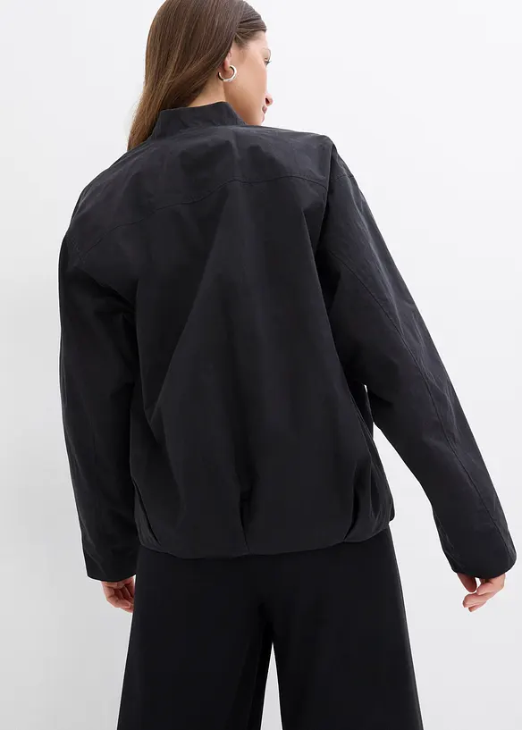 Soft-Blouson in schwarz von hinten (im Anschnitt) - bonprix