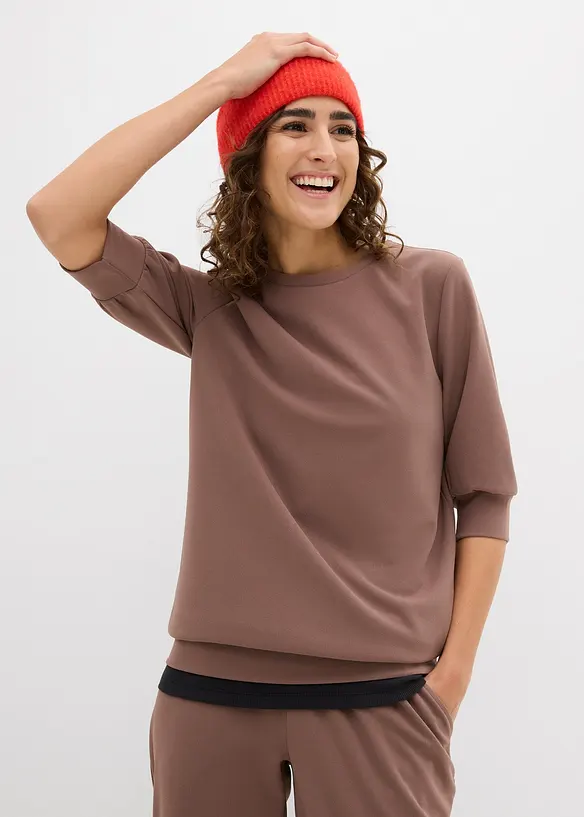 Weit geschnittenes Scuba-Shirt in braun von vorne (im Anschnitt) - bonprix