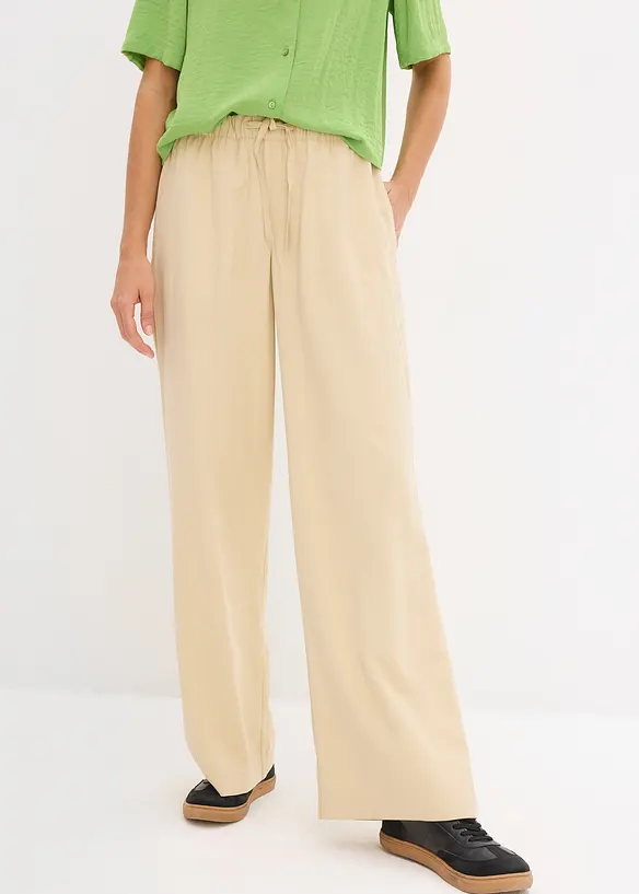 Marlenehose aus fließender Viskose in beige von vorne - bonprix