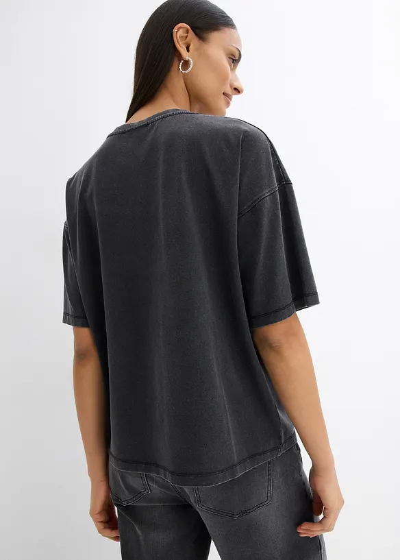 Oversize-Shirt aus weichem Baumwoll-Mix in schwarz von hinten (im Anschnitt) - bonprix