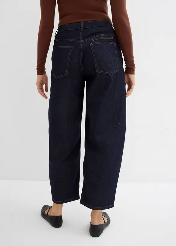 Ballon-Jeans Mid Waist, cropped in blau von hinten - bonprix
