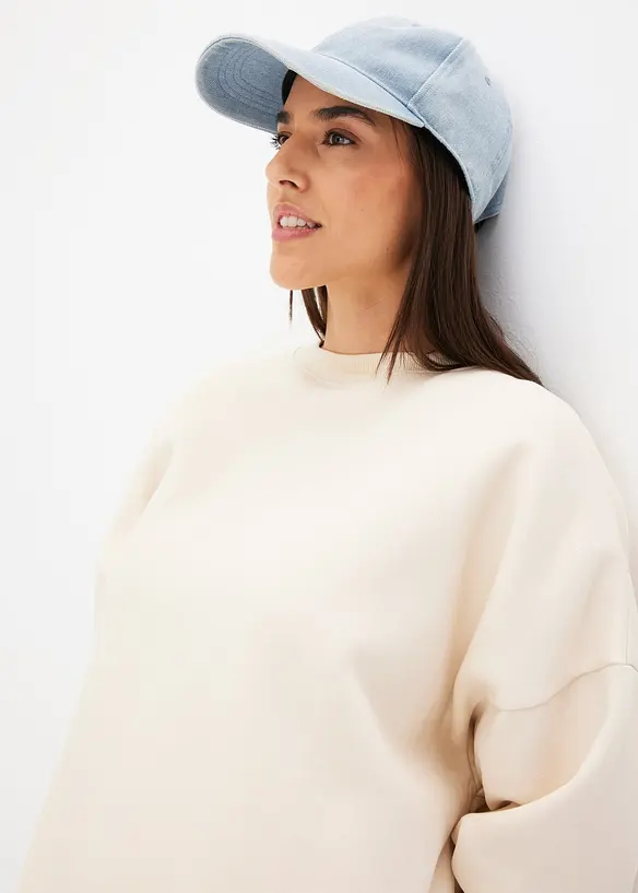 Cap aus 100% Baumwolle in blau von vorne (im Anschnitt) - bonprix
