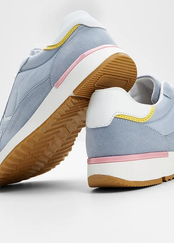 Sneaker im Retrolook in blau (Detailaufnahme) - bonprix