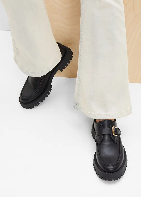 Chunky Loafer mit Schnalle in schwarz - bonprix