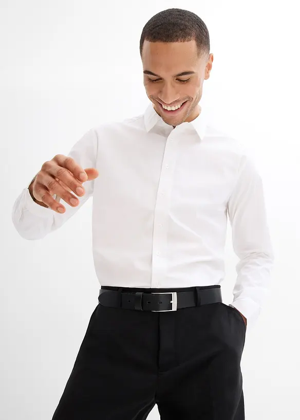 Bügelarmes Business-Hemd in Regular Fit in weiß von vorne (im Anschnitt) - bonprix