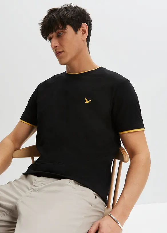 T-Shirt in Regular Fit (2er Pack) in schwarz von vorne (im Anschnitt) - bonprix