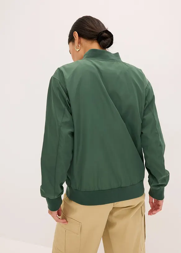 Blouson in grün von hinten (im Anschnitt) - bonprix