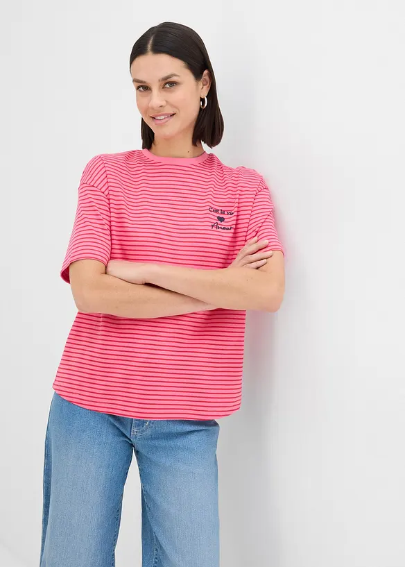 Gestreiftes T-Shirt mit Stickerei in pink von vorne (im Anschnitt) - bonprix Gestreiftes T-Shirt mit Stickerei in pink von vorne (im Anschnitt) - bonprix