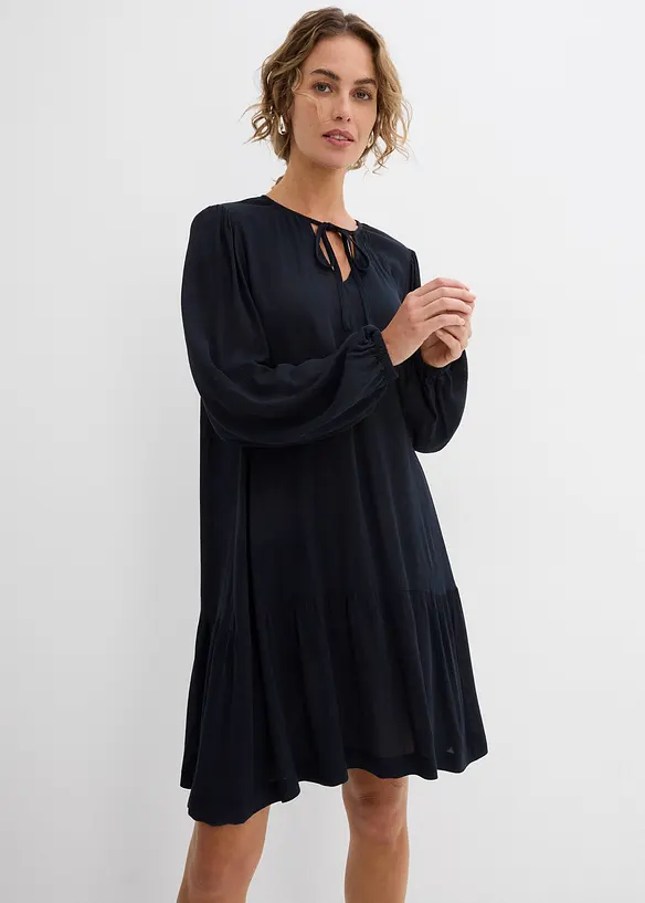 Tunika-Kleid aus fließender Viskose in schwarz von vorne (Totalaufnahme) - bonprix