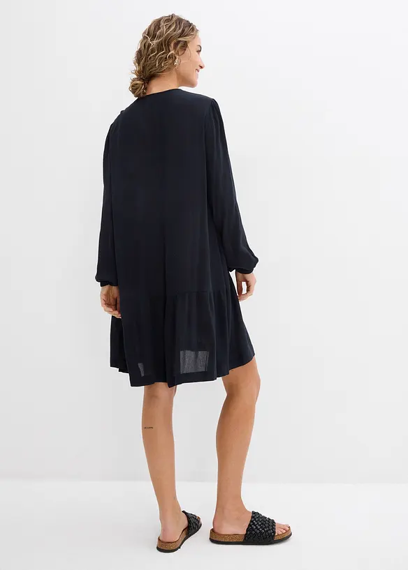 Tunika-Kleid aus fließender Viskose in schwarz von hinten (Totalaufnahme) - bonprix