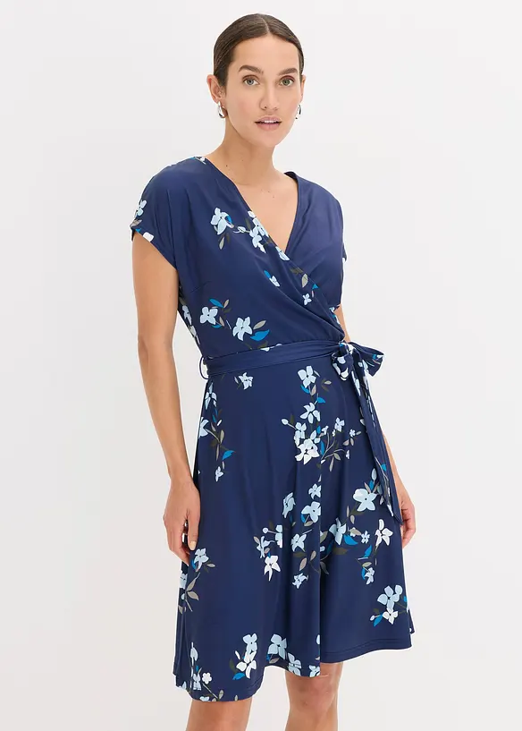 Jerseykleid in Wickeloptik in blau von vorne (Totalaufnahme) - bonprix Jerseykleid in Wickeloptik in blau von vorne (Totalaufnahme) - bonprix