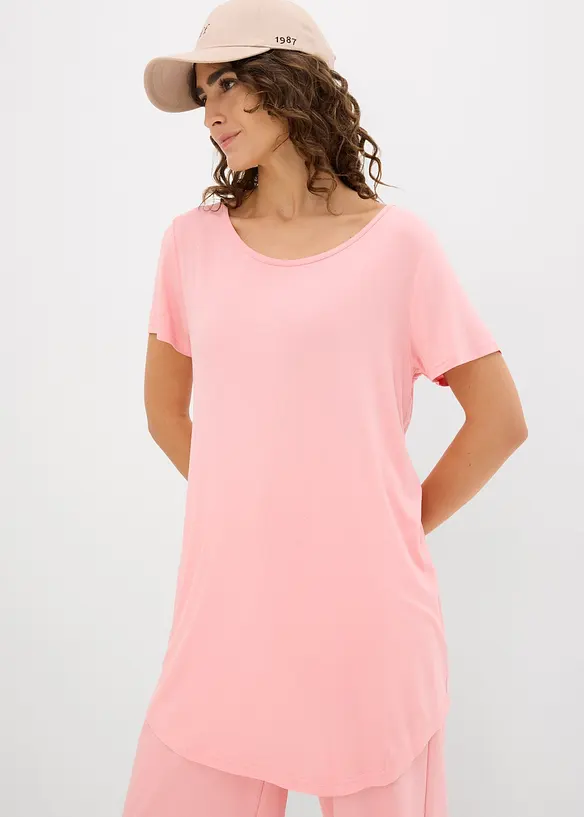 Longshirt aus softer Viskose in rosa von vorne (im Anschnitt) - bonprix