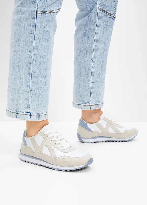 Sneaker mit Profilsohle in weiß - bonprix